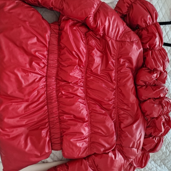 Armani Red Puffer Jacket - Picture 6 of 13